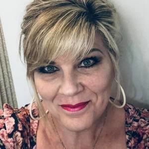 Meet your Posher, Shera